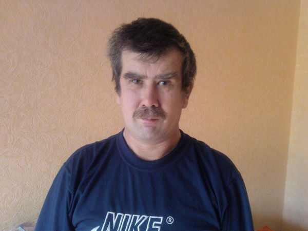 Анатолий Степанов