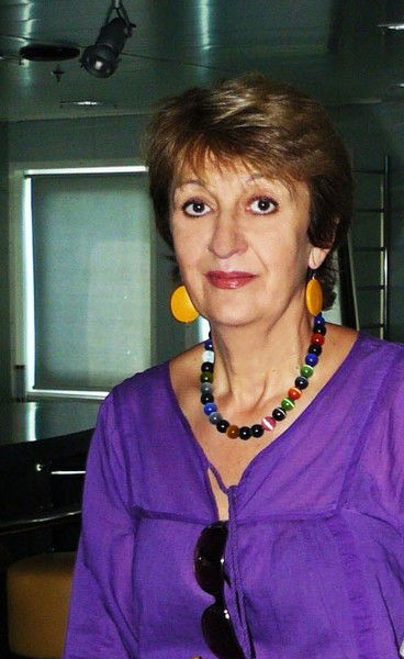 Лариса Зверева