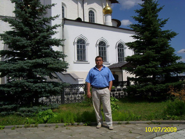 Рустам Каримов