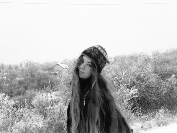 Лиза Изварина