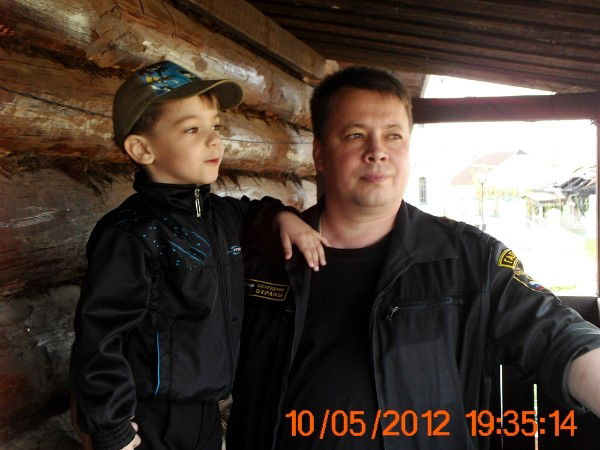 Виталий Ухалов