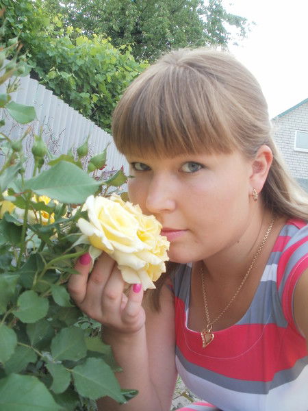 Алина Довжицкая