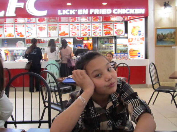 Янна) Кулъбеkova