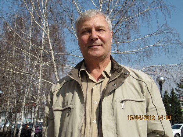 Василий Суханов