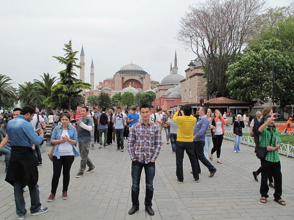 Ернур Канапиянов