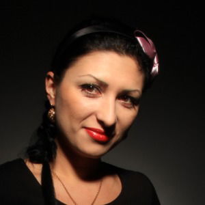 Юлия Шарипова