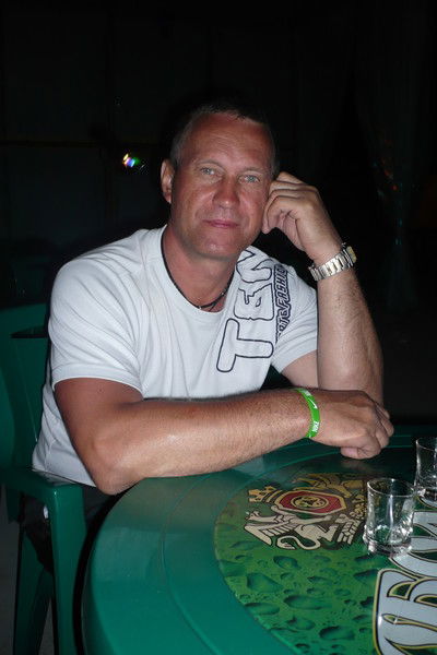 Анатолий Крекотень