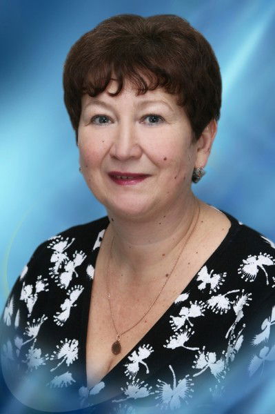 Елена Раева