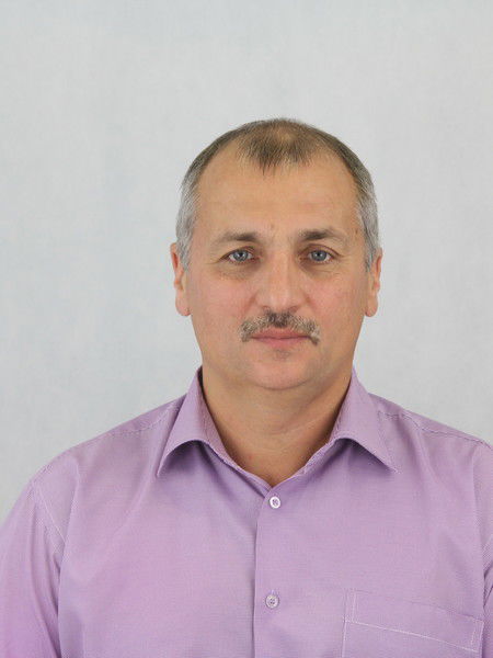 Юрий Емельянов