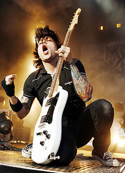 Стас Логейко