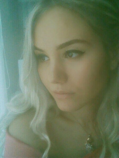 Алана Дамбегова