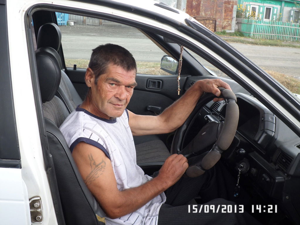 Виктор Карякин