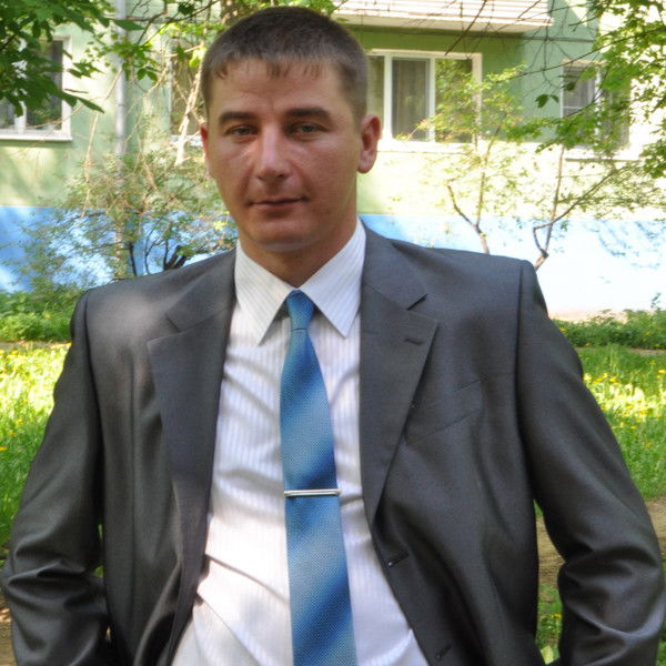 Руслан Заричанский