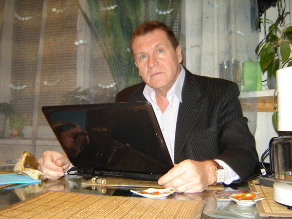 Анатолий Паномарев