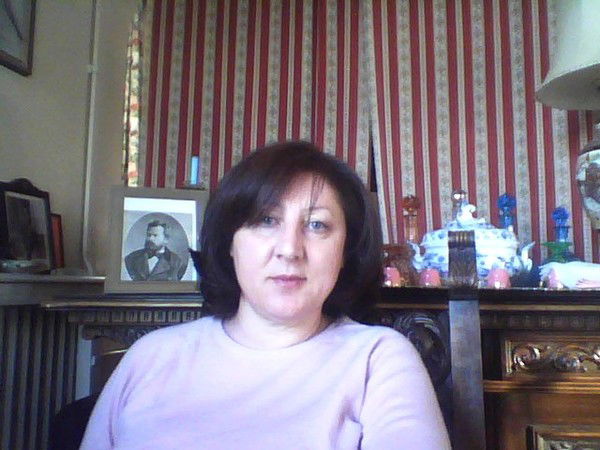 Валя Курдова