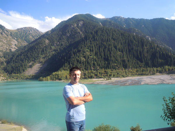 Руслан Абсадыров