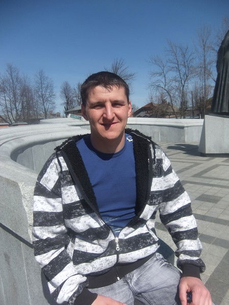 Денис Брусникин