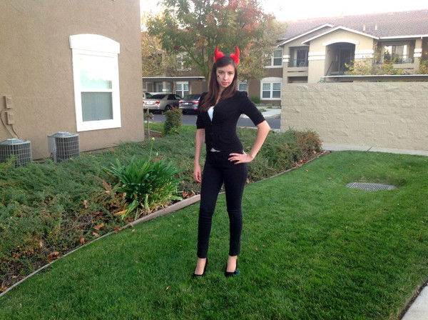 Юля Крысанова