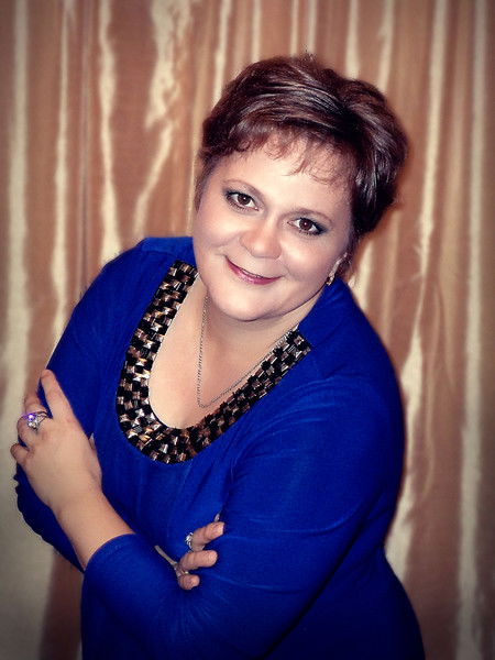 Елена Михайлова