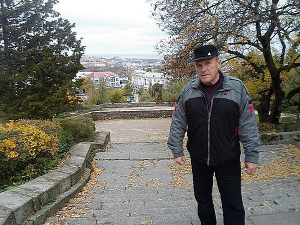 Александр Антипов