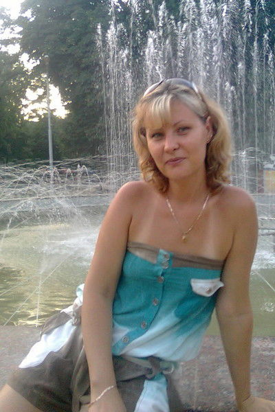 Елена Усатова