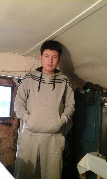 Нуржан Айходжаев