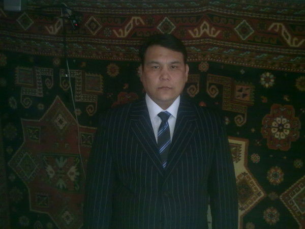 Михаил Утеулиев