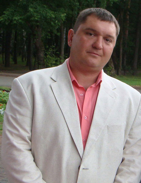 Олег Плотников