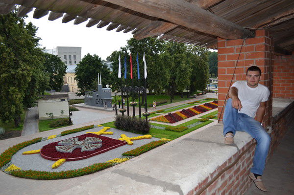 Виктор Шаронов