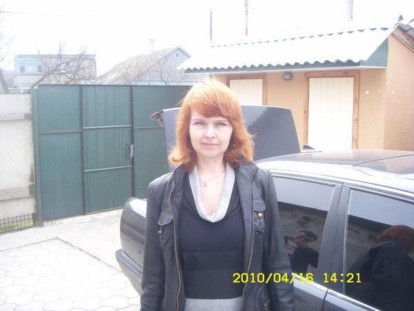 Лена Семенова