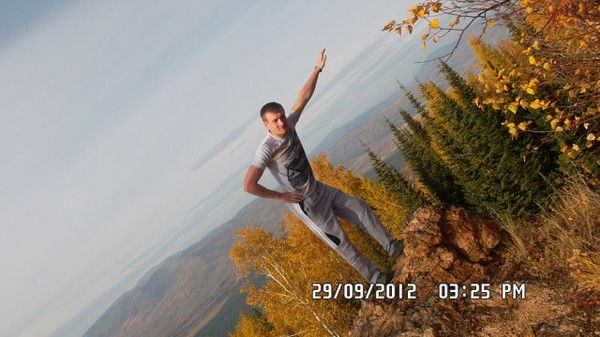 Роман Приезжев