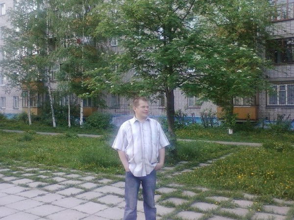 Николай Попов