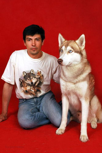 Михаил Иванов