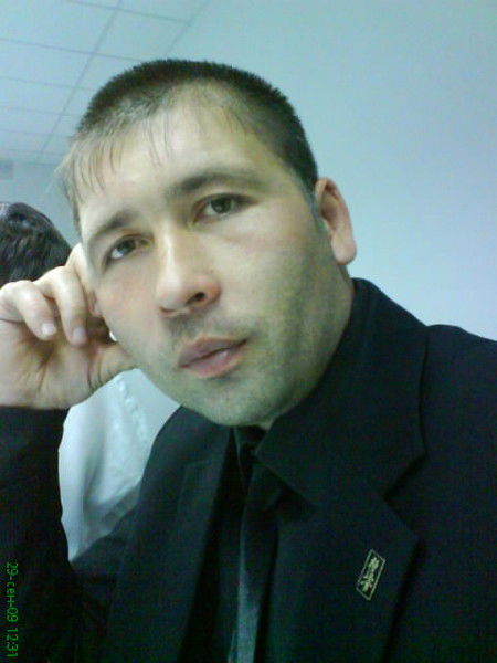 Амир Клычев