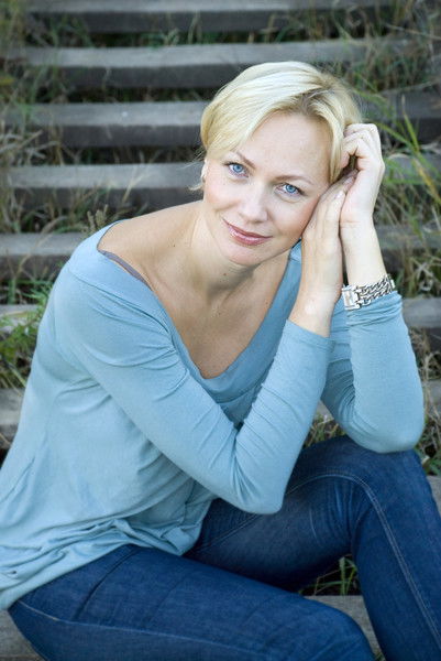 Елена Шарпалова