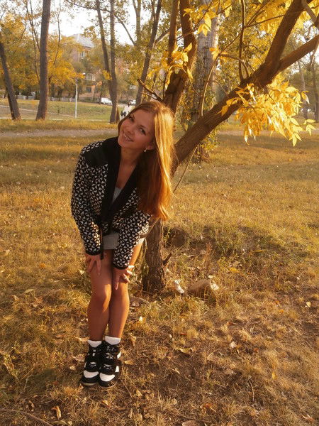 Оля Грохотова