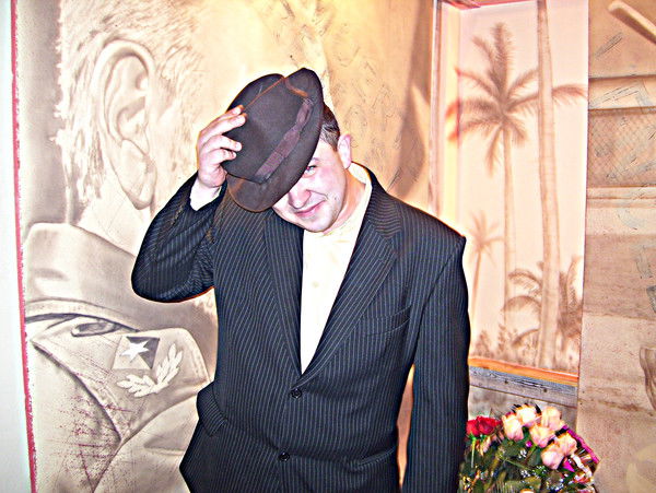 Александр Сапиков