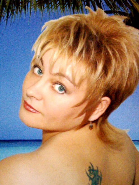 Света Черкасова...