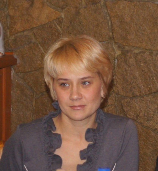 Елена Безуглова