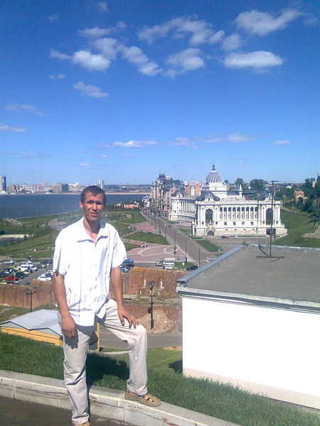 Юрий Мельников