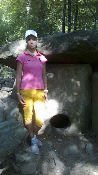 Лена Татарова