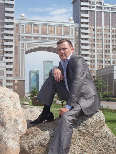 Андрей Степанов