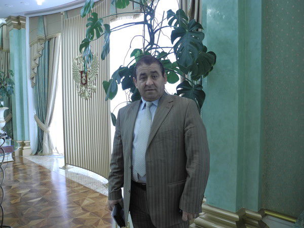 Илхам Ибадов