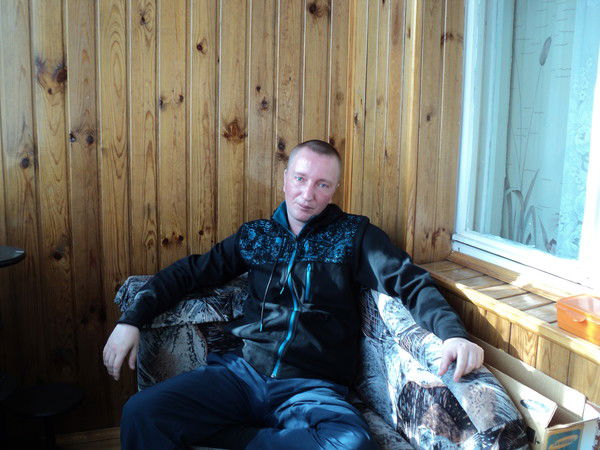 Денис Николаев