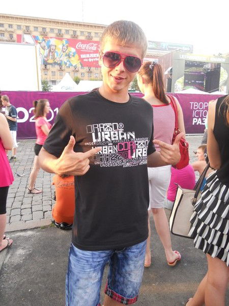 Олег Бессонов