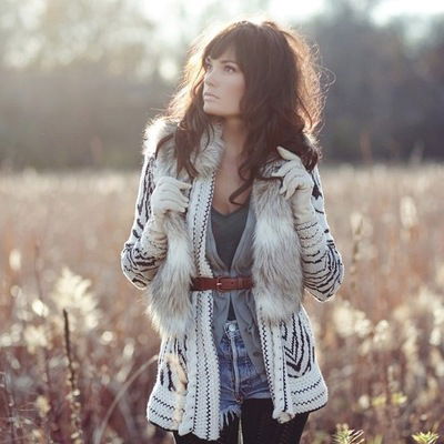 Аня Максимова