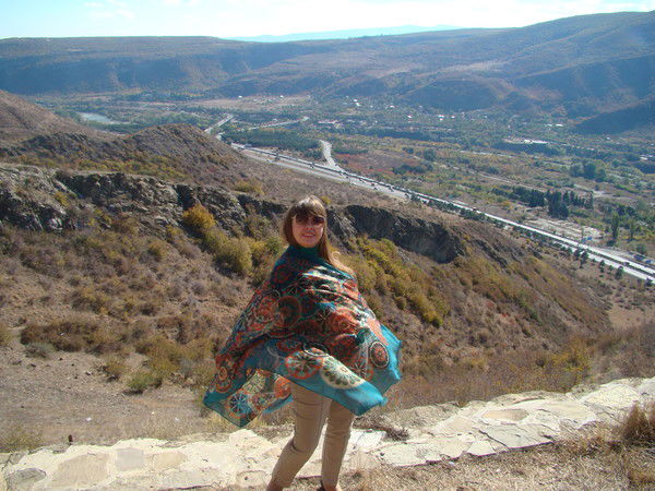 Лена Мостовая