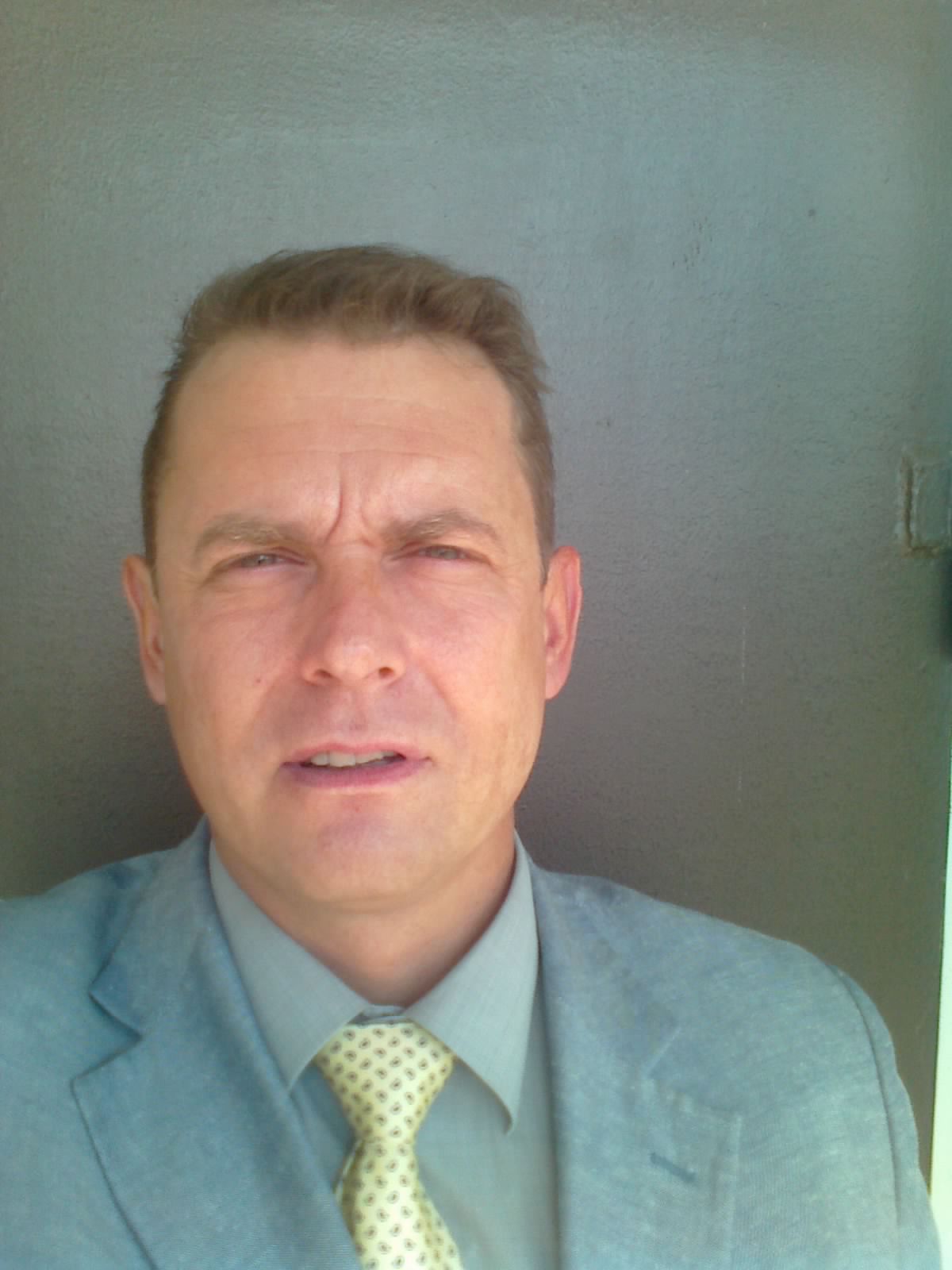 Иван Иванов