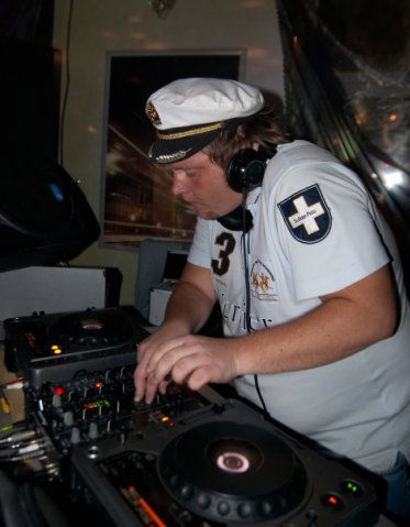 Лев Овчинников