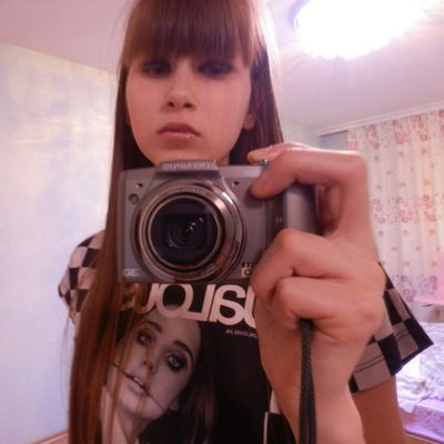 Лиза Онисимова